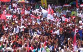 Naik Mobil Terbuka Bersama Iriana, Jokowi Tiba di Kampanye Terbuka Purwokerto