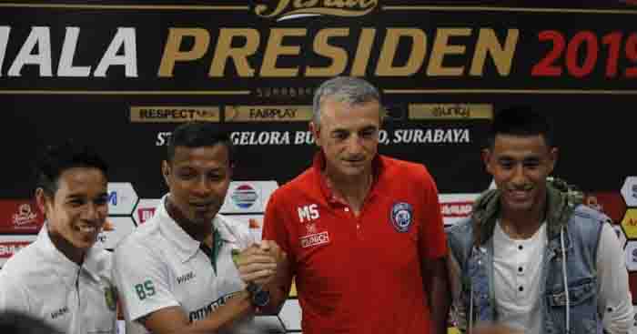 Jelang Final Piala Presiden di Markas Persebaya, Pelatih Arema: Relaks Saja