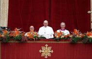 Paus Fransiskus Kutuk Serangan Bom di Gereja di Sri Lanka Saat Perayaan Paskah