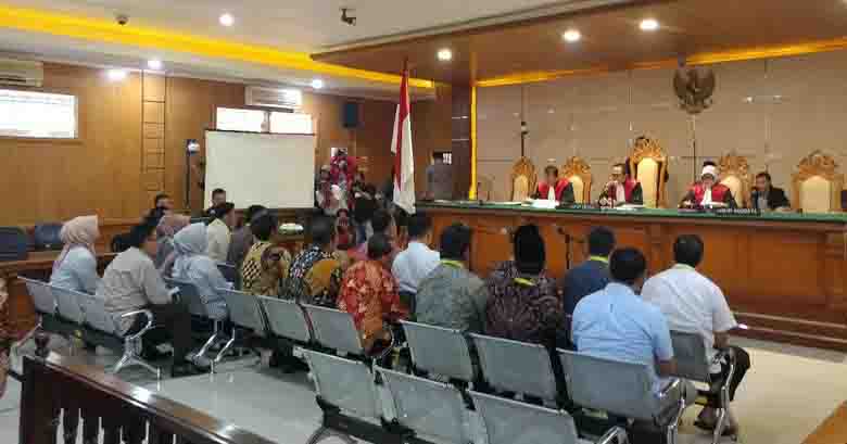 Ketua hingga Staf DPRD Bekasi Bersaksi di Sidang Suap Meikarta