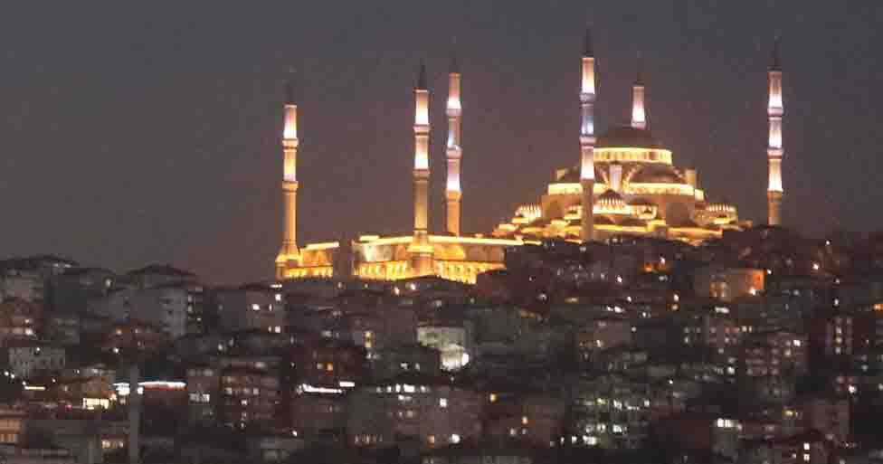 Masjid Terbesar di Turki Resmi Dibuka, Bisa Menampung 63.000 Jemaah