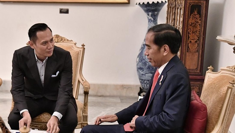 Jokowi-AHY Bertemu, Moeldoko: Pemerintahan Efektif itu Sebanyak Mungkin Teman