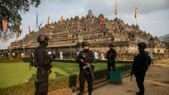 1.238 Aparat Gabungan Amankan Waisak di Candi Borobudur dan Mendut