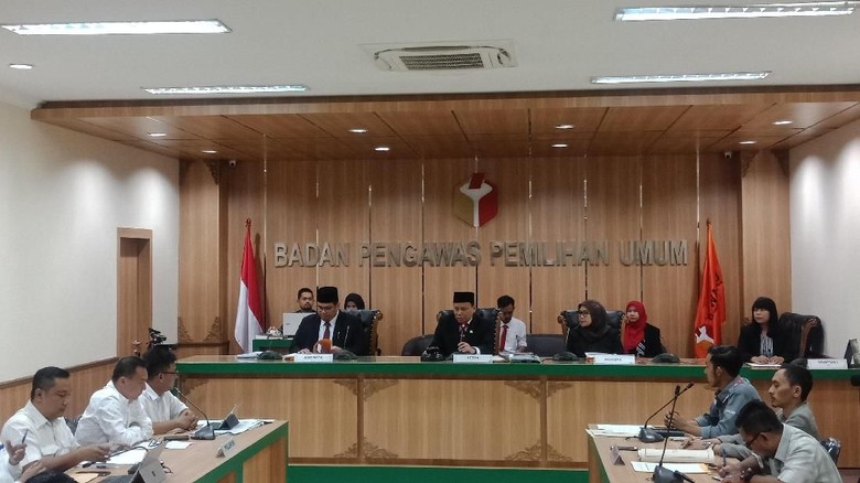 Bawaslu Tunda Sidang Aduan BPN Prabowo Soal Situng KPU, Dilanjut Besok