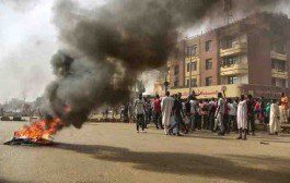 Militer Bubarkan Paksa Pengunjuk Rasa di Sudan, 30 Orang Tewas
