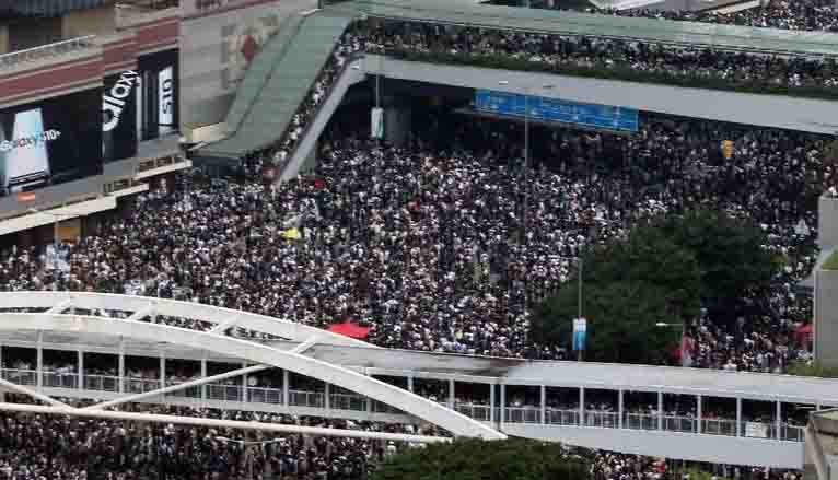 Sebut Demo RUU Ekstradisi 'Kerusuhan', China Dukung Respons Tegas Hong Kong