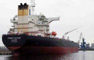 2 Kapal Tanker Minyak Diserang di Teluk Oman, Salah Satunya Kena Torpedo