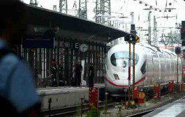 Tewaskan Bocah Jerman, Pelaku Juga Coba Dorong Orang Lain ke Depan Kereta