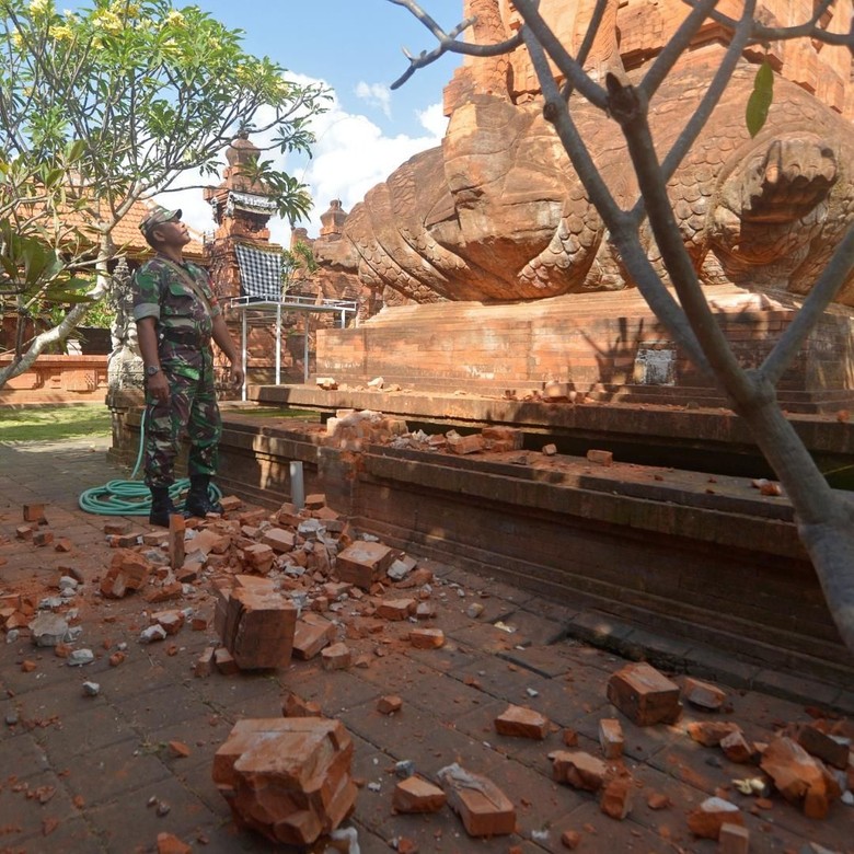 5 Warga Luka dan 27 Bangunan Pura Rusak Akibat Gempa M 6 di Bali