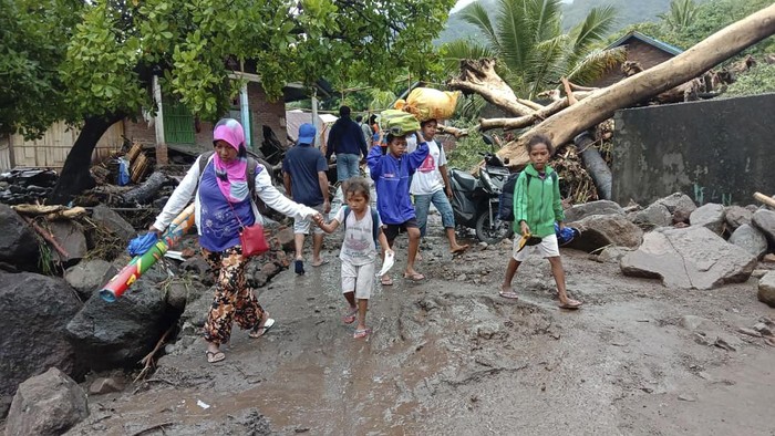 BNPB: 8.424 Warga Mengungsi Akibat Siklon Tropis Seroja