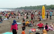 Libur Panjang, Pantai Pangandaran Diserbu Wisatawan