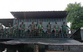 Pangdam Jaya Tinjau Latihan Pertempuran Prajurit di Yonif Mekanis 201/JY