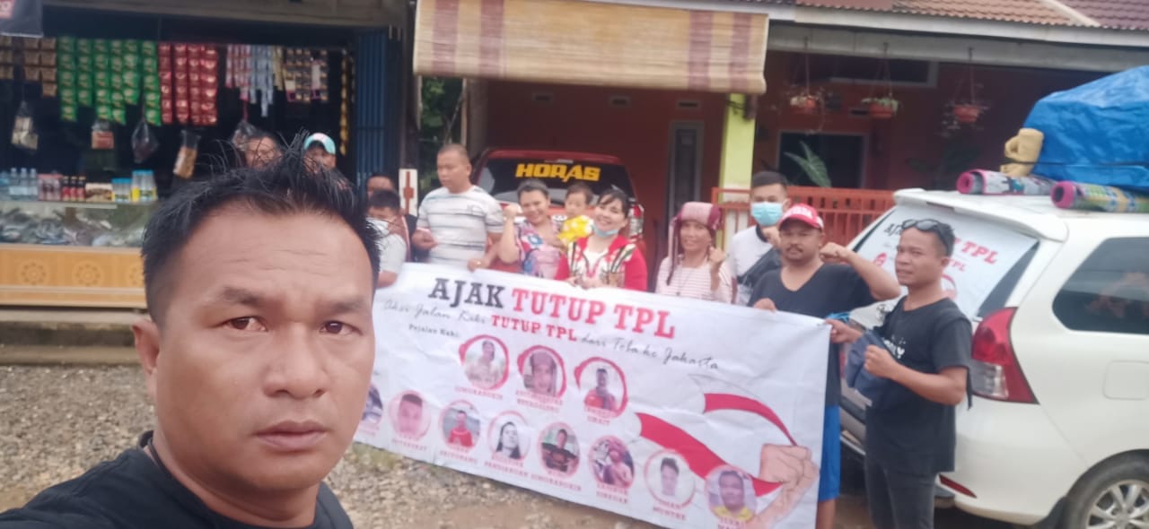 Tim 11 Pejuang Lingkungan Tanah Batak Dijamu Warga di Muaro Sijunjung Sumbar