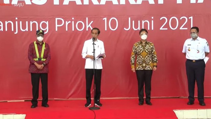 Usai Kp Rambutan, Jokowi Lanjut Cek Vaksinasi COVID-19