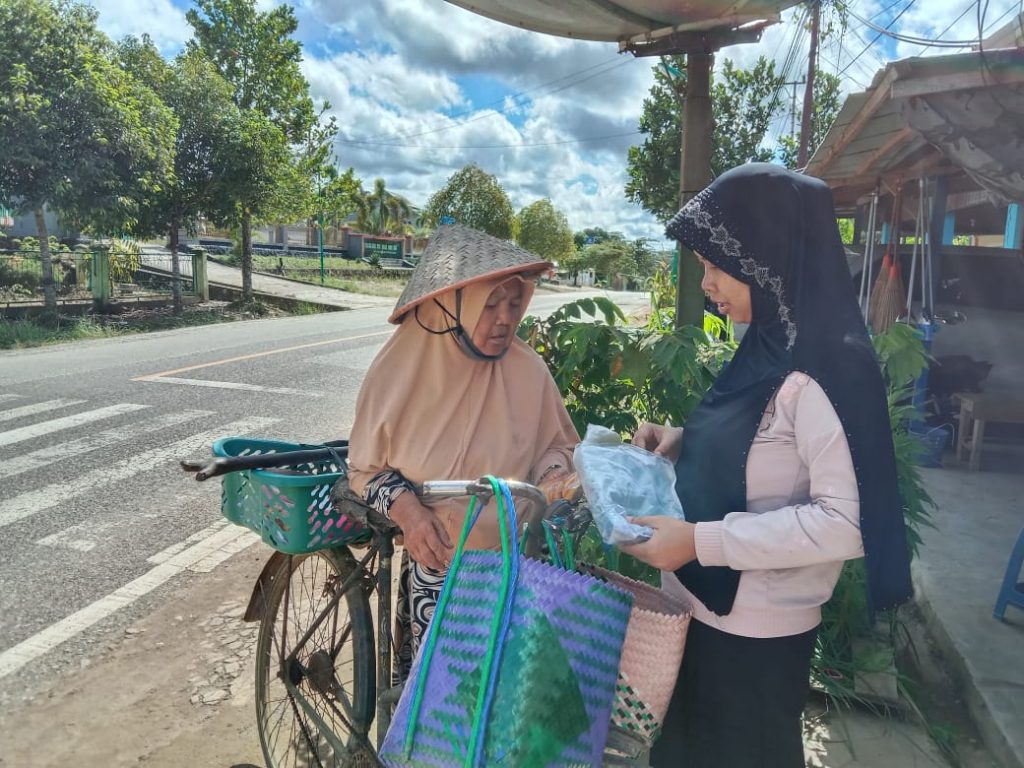  Lansia Tangguh  dan Pekerja Keras Lahir Pada HUT RI 