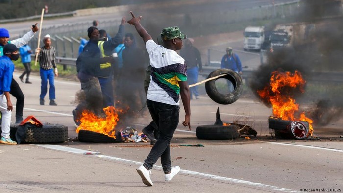 Kerusuhan di Afrika Selatan Tewaskan 212 Orang