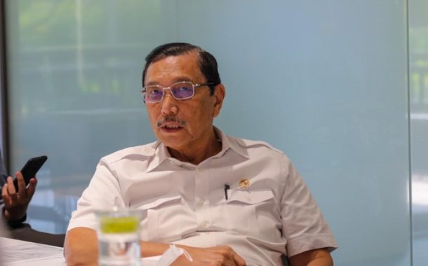 Luhut Luncurkan Buku 
