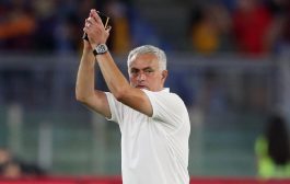 Meski Roma Kalah Menyesakkan, Mourinho Bangga Bukan Main