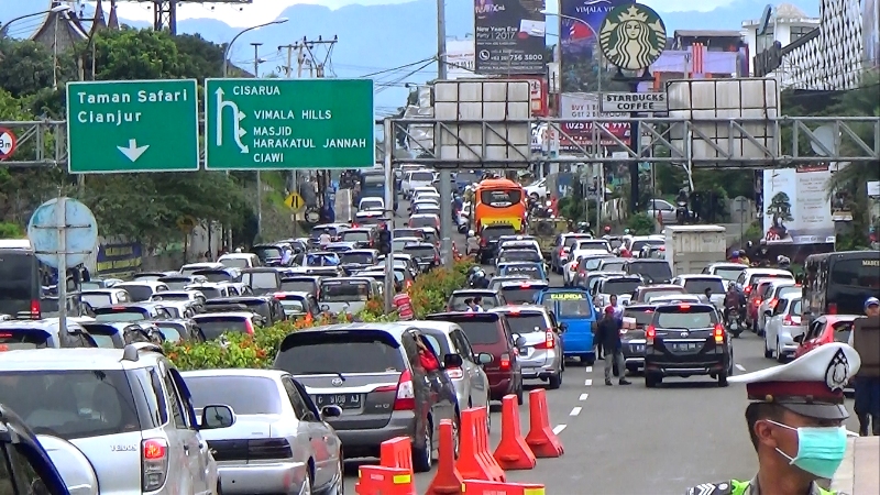 One Way di Puncak,  Arah Jakarta  Disetop Sementara