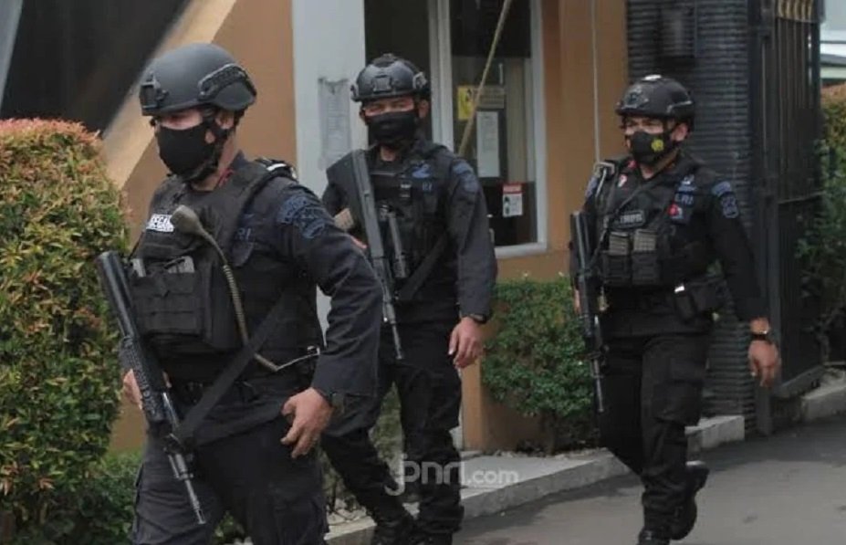 Terduga Teroris, Densus 88 Geledah Kontrakan di Tangerang