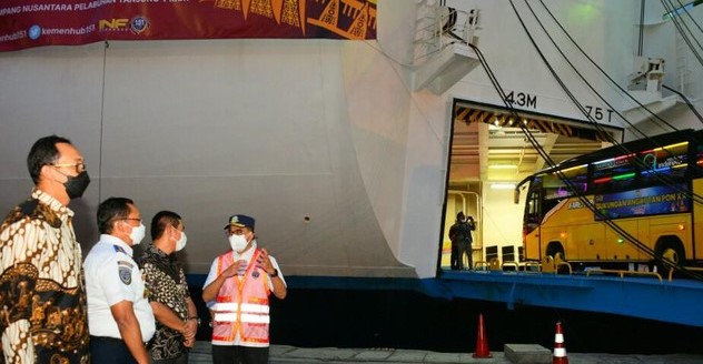 2,5 Juta Orang RI Diprediksi Nyeberang Naik Ferry