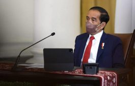 Jokowi Minta Vaksinasi Lansia Dikebut