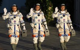 3 Astronaut China Kembali ke Bumi