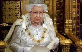 Ratu Elizabeth Cari 'Tukang Sapu' Bergaji Rp 400 Juta