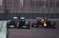 Hasil F1 GP Arab Saudi: Hamilton Menang Dramatis