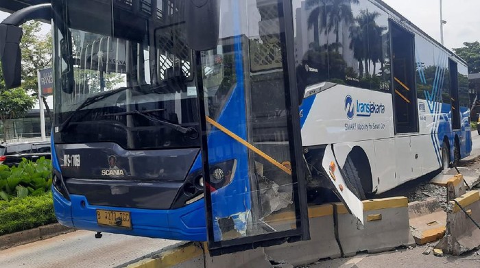 Bandara Soetta-Halim, TransJakarta Siapkan 15 Bus Jemput WNI dari Sudan