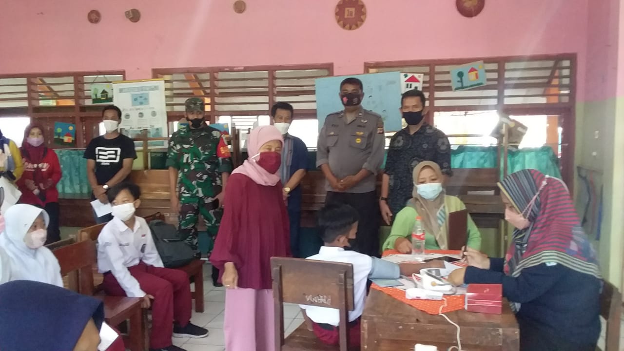 Sebanyak 150 Siswa SDN Situraja Melaksanakan Vaksin Sinovac Tahap 1