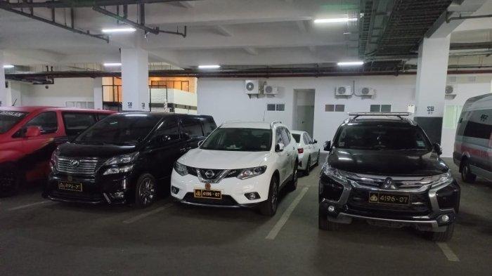 Mobil Arteria Dahlan yang Tunggak Pajak Rp 10,8 Juta