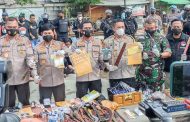 Polisi Razia di Kampung Bahari: 1.500 Butir Inex-80 Senjata