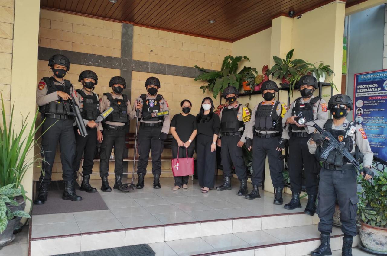 Memperingati Wafat Isa Almasih, Polres Sumedang Laksanakan Pengamanan dan Sterilisasi Gereja