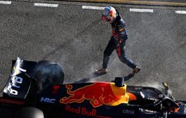Verstappen: Jangan Bahas Gelar Juara kalau Finis Saja Tak Bisa