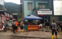 Kapolres Sumedang Tinjau TKP Banjir Bandang Desa Citengah