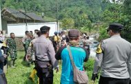 Bersama Kapolres, Dandim 0610/Sumedang Pimpin Pencarian Anak Hanyut di Sungai Cihonje
