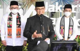 Gubernur Jakarta Anies  Baswedan Pimpin Upacara HUT Jakarta Ke-495