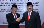 386 Sertifikat Tanah Kepulauan Seribu di Serahkan Menteri ATR