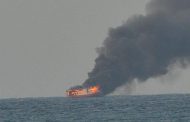 Kapal Nelayan Terbakar di Perairan Anyer Banten