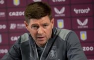 Steven Gerrard Dipecat Aston Villa