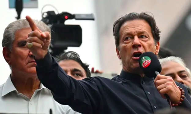 Mantan Perdana Menteri Pakistan Imran Khan Ditembak