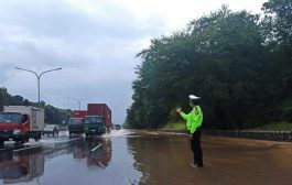 Banjir di Tol BSD, Pengendara Diminta Cari Jalur Lain
