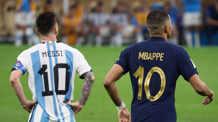 Kalahkan Mbappe dan Benzema Messi Jadi Pemain Terbaik FIFA 2022