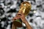 Sepatu Emas Milik Kylian Mbappe Top Skor Piala Dunia 2022
