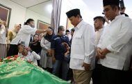 Dimakamkan di Pemakaman Al-Azhar, Jenazah Desmond Mahesa