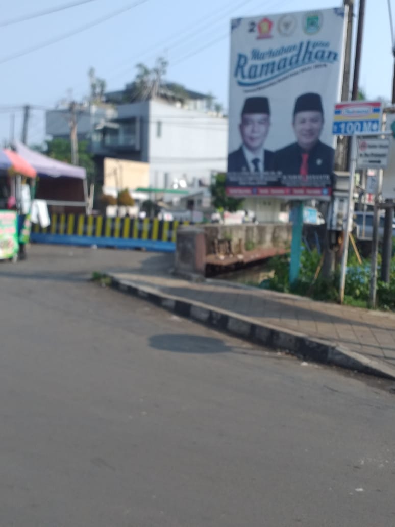Masyarakat di Taman Royal Kota Tangerang Komplin Dengan Keberadaan Jalan Lurus Ditutup