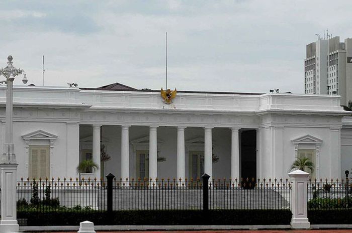Jokowi Tak Pernah Minta Menteri Tarik Uang Bawahan Istana Tegaskan