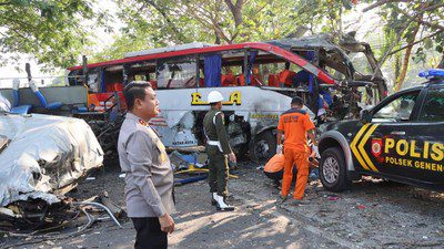 Bus Sugeng Rahayu Vs Bus Eka Tabrakan, 3 Korban Tewas-15 Luka-luka