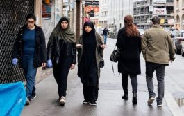 Tanpa Kompromi: Larangan Abaya di Sekolah Prancis Ditegakkan
